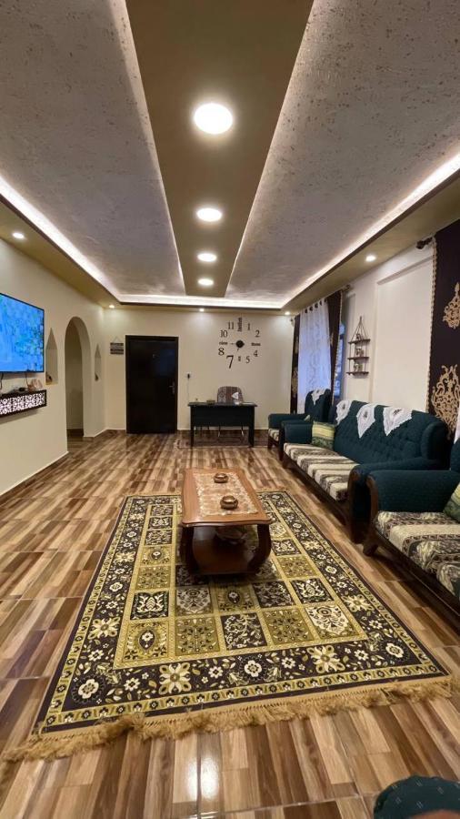 Ad Deir Guesthouse Wadi Musa Bagian luar foto