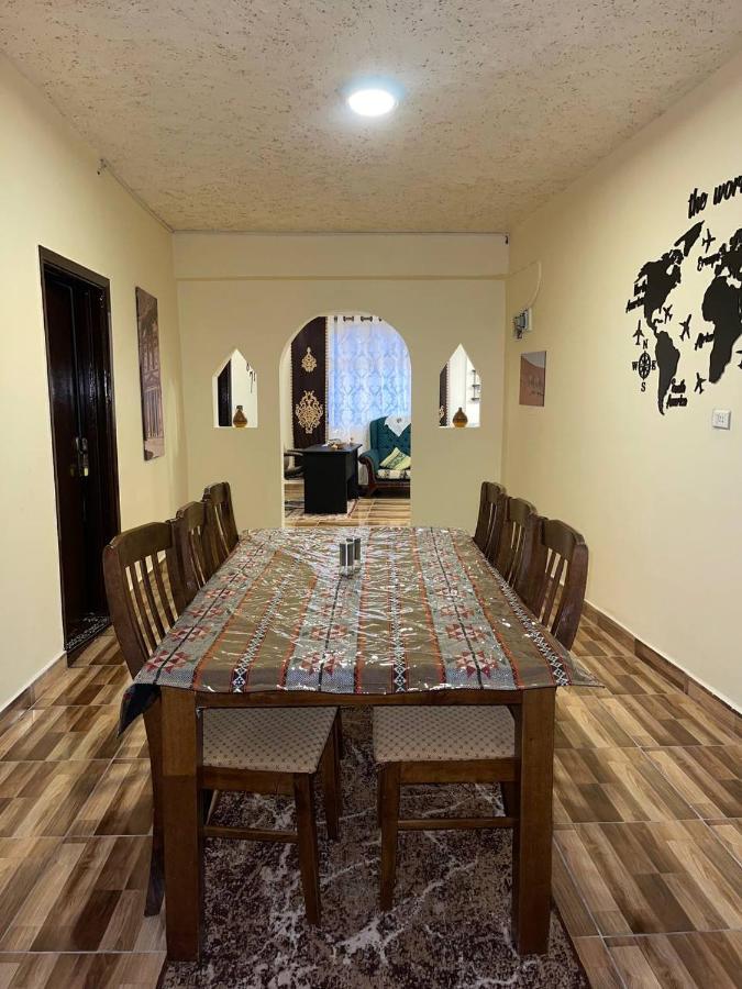 Ad Deir Guesthouse Wadi Musa Bagian luar foto